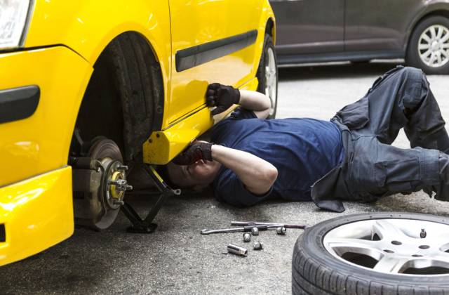 别让你专家般的讲解，迷失了客户！