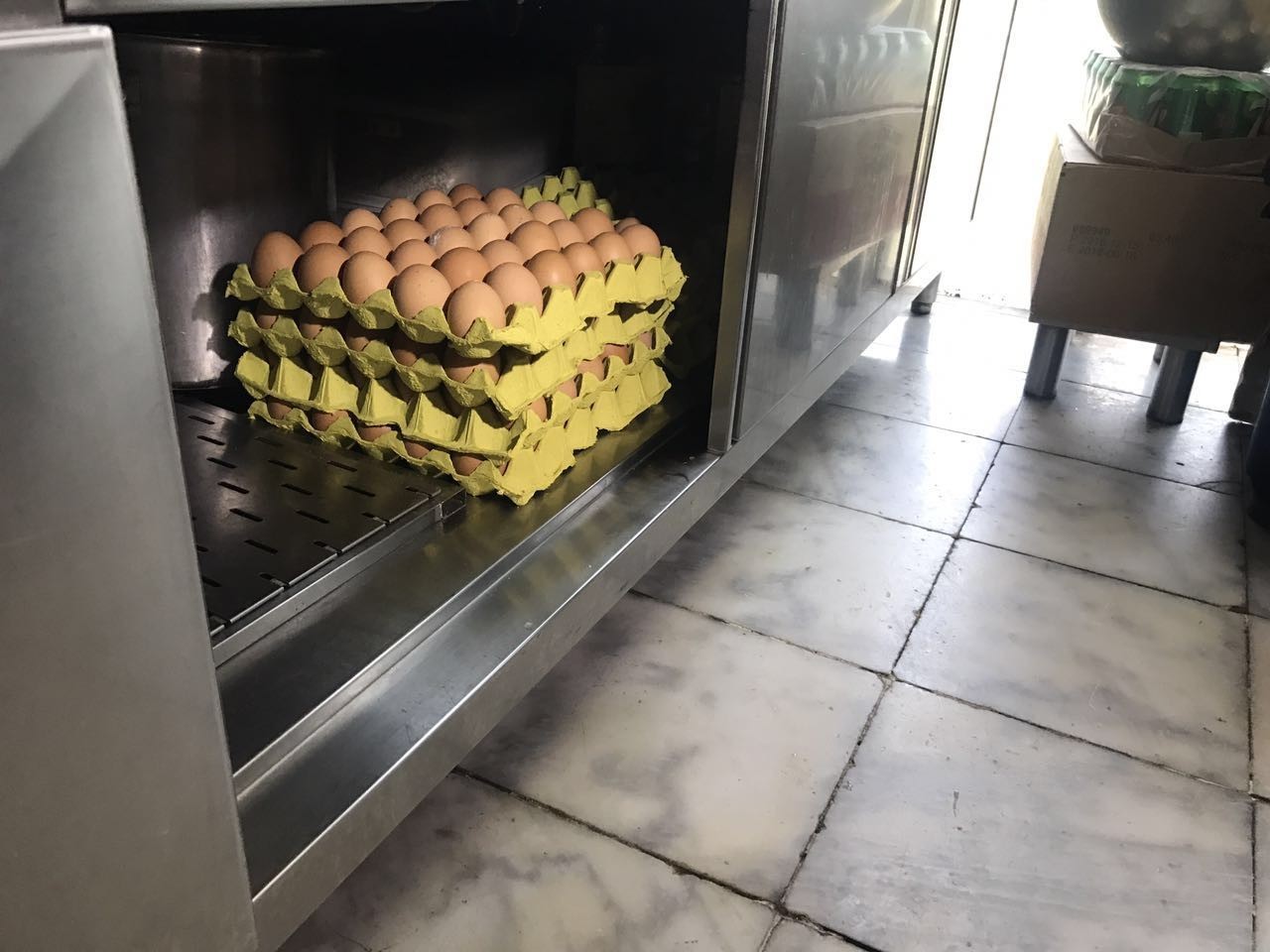 「厨房真相」光头卤、翠华餐厅，就是那个蛮有名的翠华