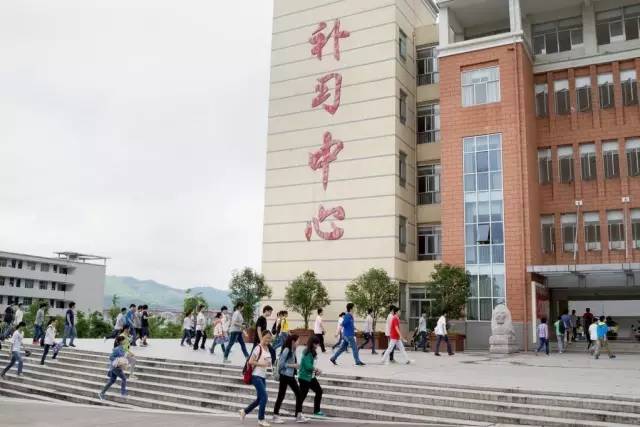 毛坦厂中学与科德教育,毛坦厂中学的教育方式真的好吗