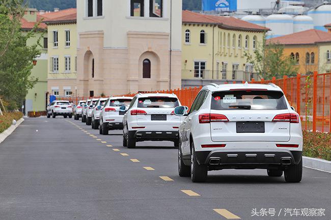 美来自于外在加内在,美来自于内心的纯净