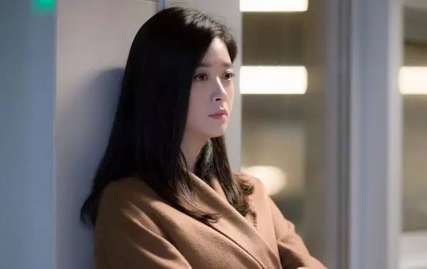 十大必买口红色号秋冬系列,今年最流行的两款口红颜色