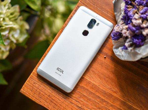 2千多元左右性价比最高的手机,目前性价比最高的千元左右手机