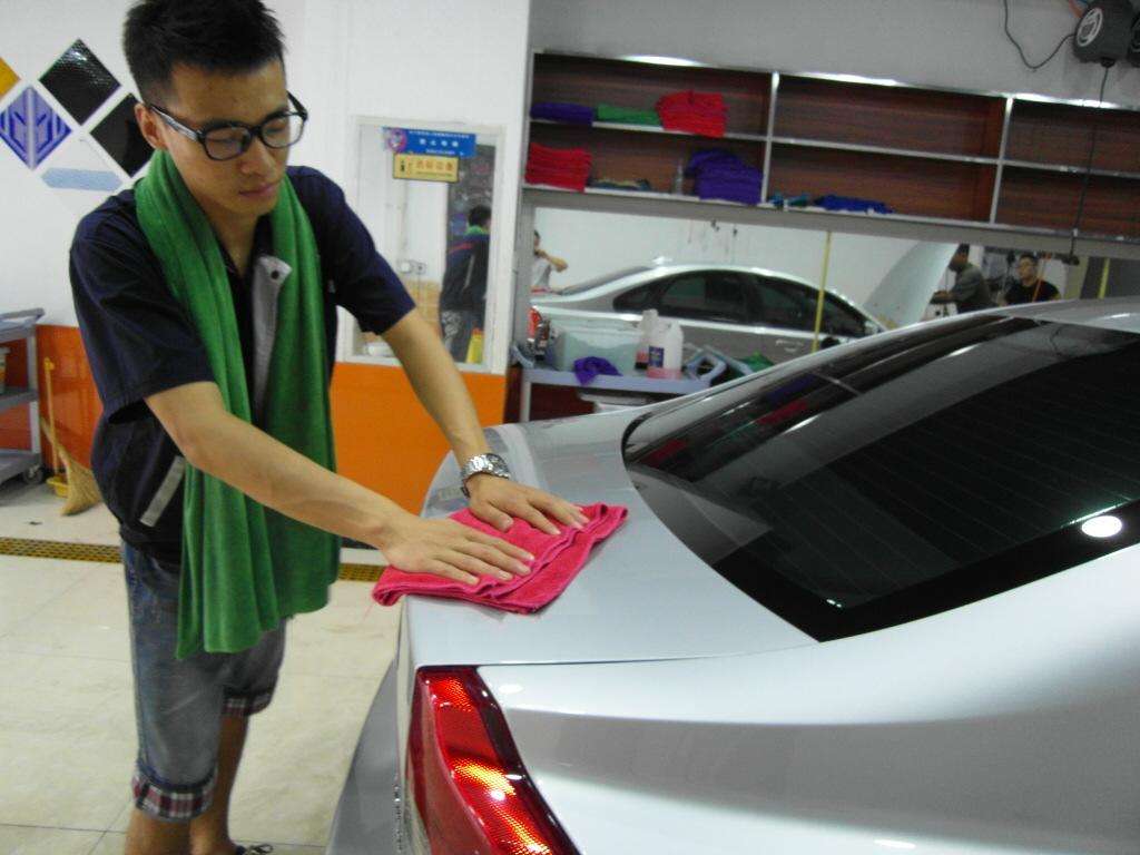 抛光打蜡封釉镀膜到底哪个适合你,镀膜打蜡抛光封釉有什么区别