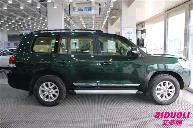 白色陆巡熏黑套件,白色新款陆巡内饰