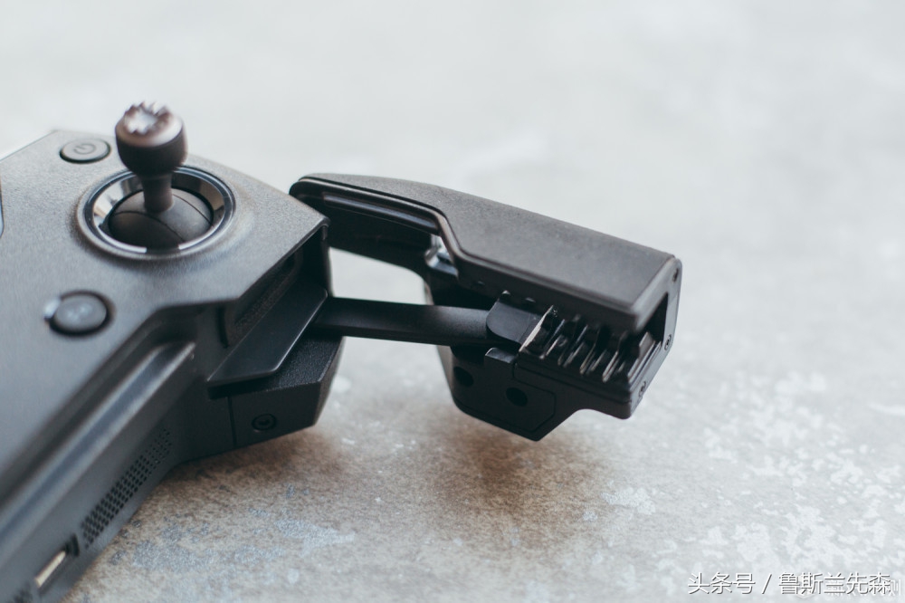 大疆精灵航拍机,大疆晓对比大疆精灵3