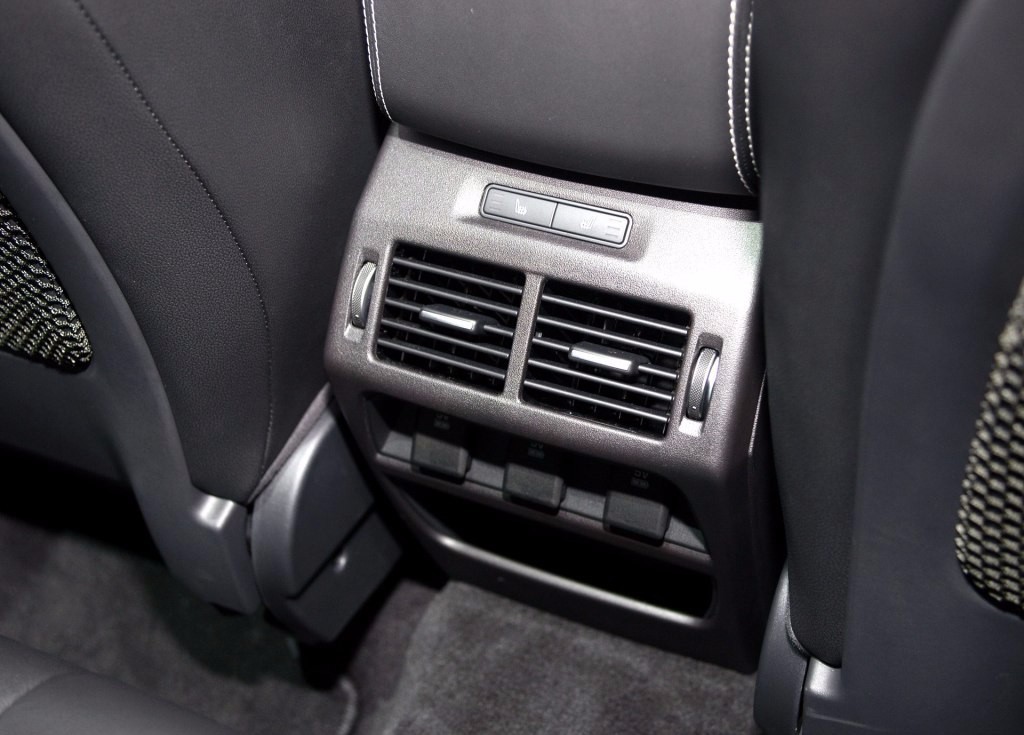 鑻变鸡灏忚惫瀛愭嵎璞筫-pace,鎹疯惫e-pace灏忚惫瀛愬浘