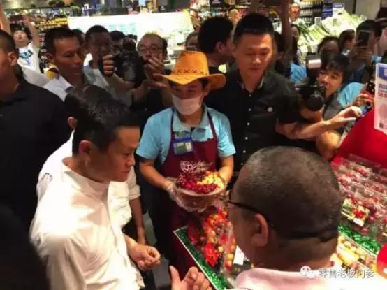 马云出巡盒马，刘强东加拿大签约，今天是什么好日子？