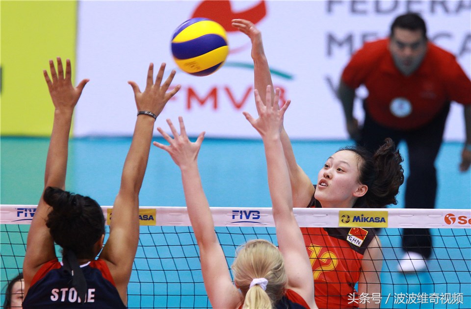 女排拦网7-19也能赢！国青双子星揽20+，小朱婷进攻差哪儿