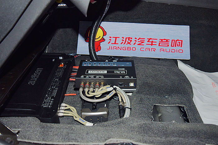 林肯MKT音响改装升级完美打造欧迪臣系统