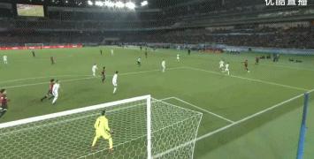 足坛史上八位最强的攻击型中场,足坛历史上最强的攻击型中场是谁