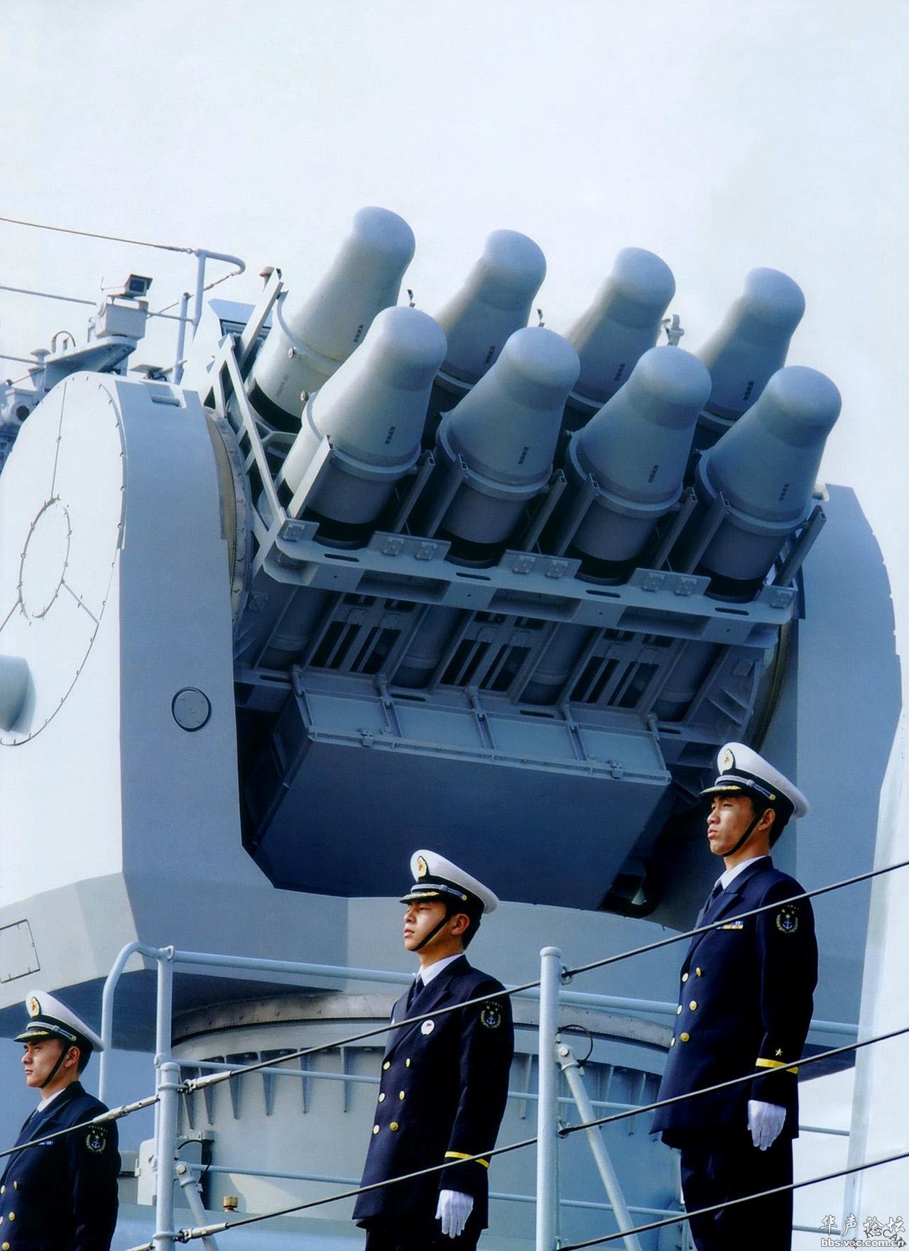 当年遭遇毁约设套发展举步维艰，如今大单接不完，西方主动靠近学习，要求中国装备技术不要采取封闭措施