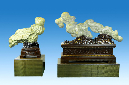 看到喜欢的石头就捡一些,有些石头不要轻易扔