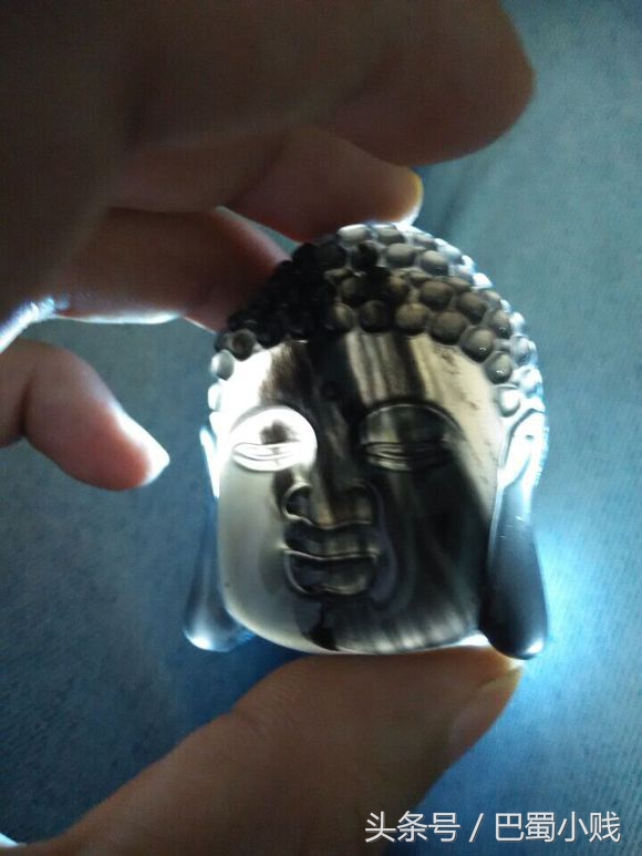 黑曜石牌真假鉴别,带彩虹眼的黑曜石有假货吗