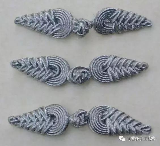 手工盘扣最简单版,用布做盘扣慢动作教程