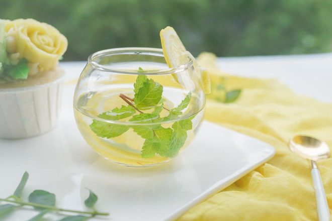 冰鲜柠檬水怎么做简单又好喝,做夏天最好喝的柠檬饮品