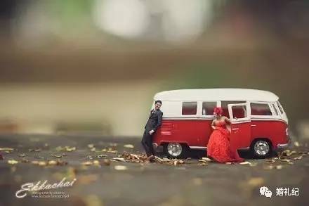 摄影师亲手教新人摆婚纱照造型,6种必拍的婚纱照风格