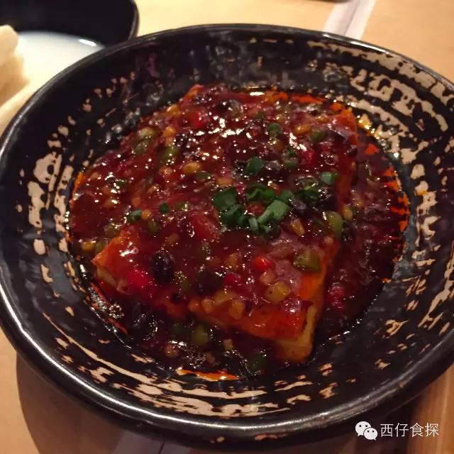 Bistro红墙小馆:繁星点点小酌处深幽院落瓦块鱼