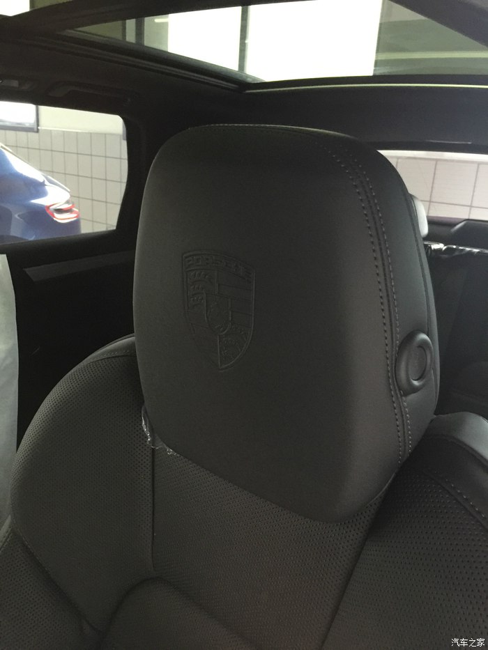 保时捷选配大轮毂多少钱,保时捷加价7000