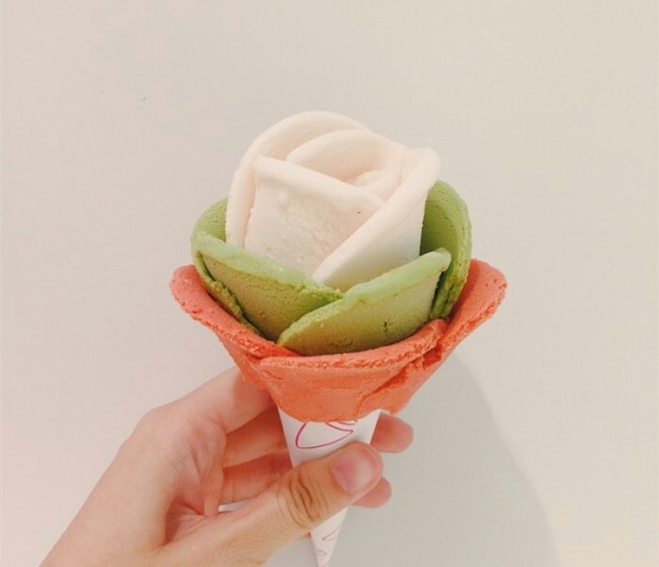 这么热的天你还不来吃冰淇淋吗,天气这么热还不来个清爽的冰淇淋