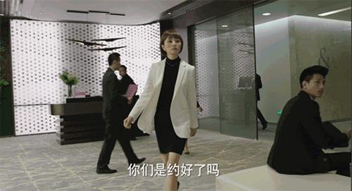 唐晶戴的是什么项链,唐晶首饰