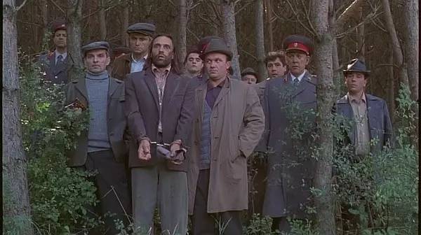 这部美版「白银连环杀人案」，早该刷爆朋友圈了