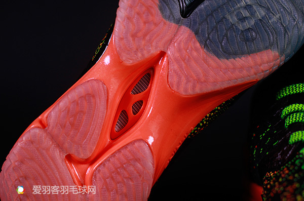 李宁桀骜篮球鞋测评,李宁ljjr288鸳鸯钉鞋测评