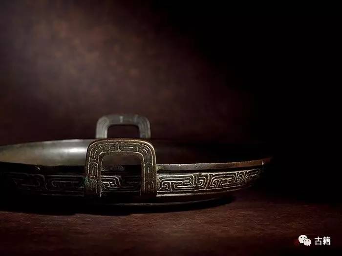 唯一存世的南宋宫廷旧藏兮甲盘以2.13亿霸气成交！