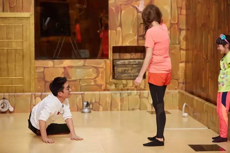 疯狂的麦咭夏天黄嘉千,疯狂的麦咭第四季黄嘉千