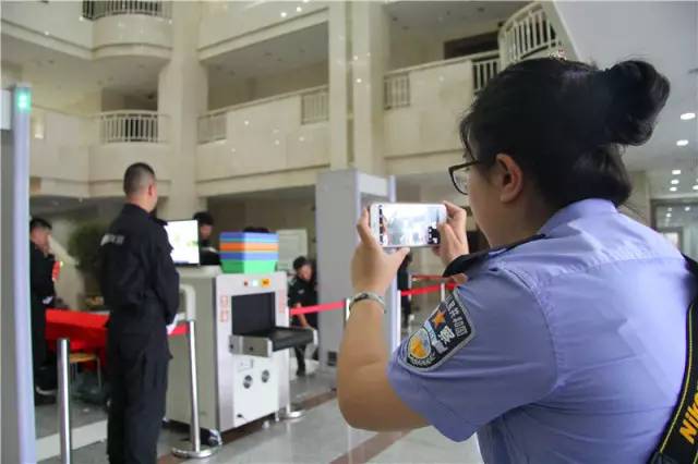 元宵节民警故事,元宵节民警感人故事