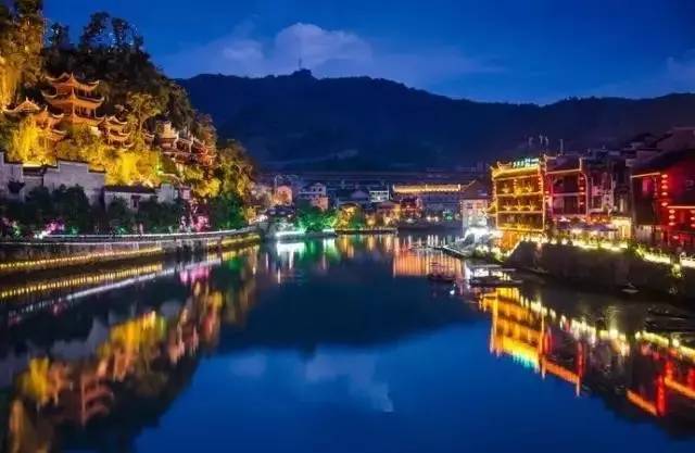 资讯丨“清凉大礼包”送到广西，去贵州享受23℃的夏天，过路费门票统统半价！