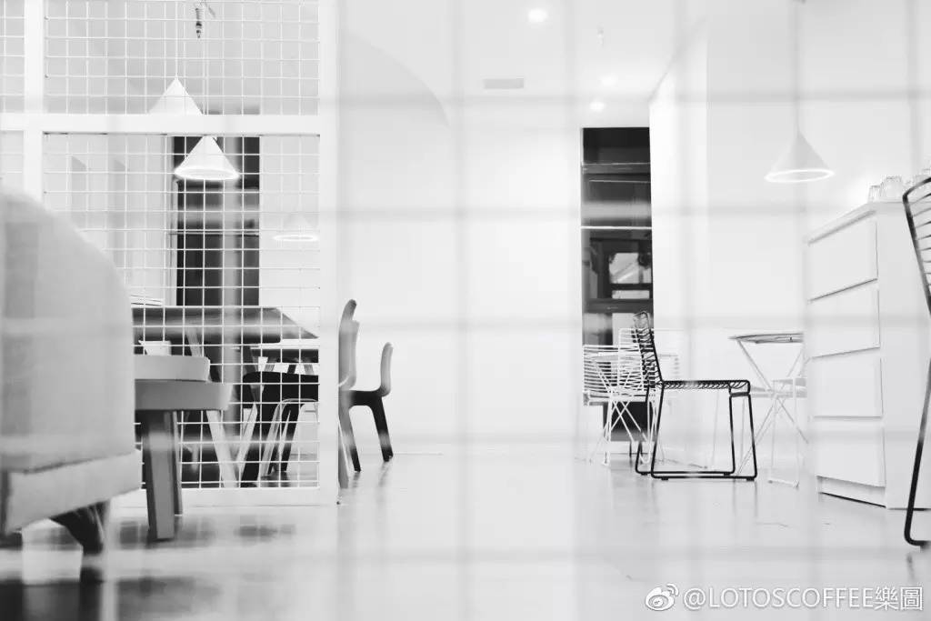 盛夏时光,相遇在菱角湖街角的北欧冷情咖啡店