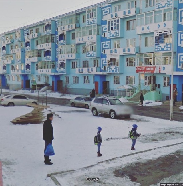 她宅在家里，却用27000张照片记录了与众不同的旅程