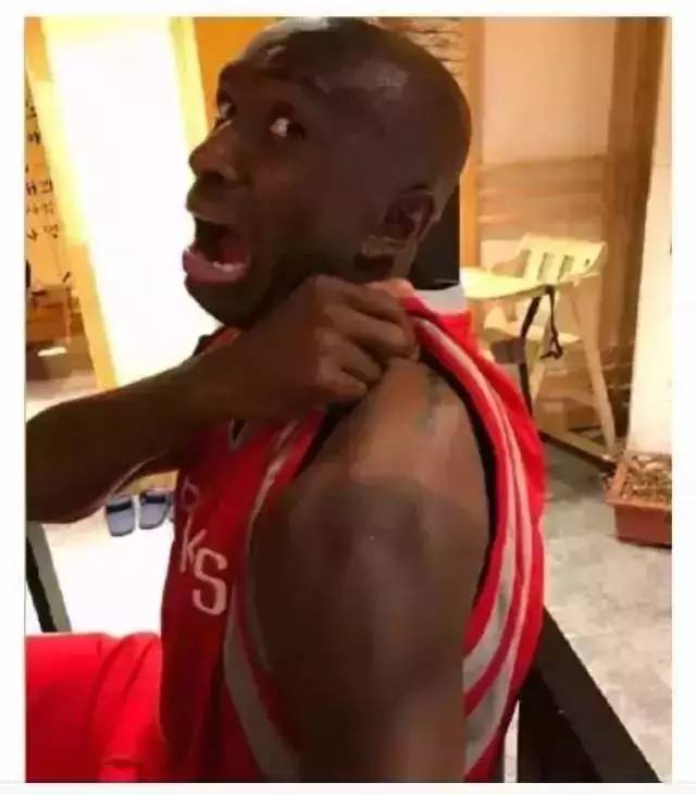 连非洲小哥都被晒黑！点这里告诉你晒黑了还能白回来的办法！