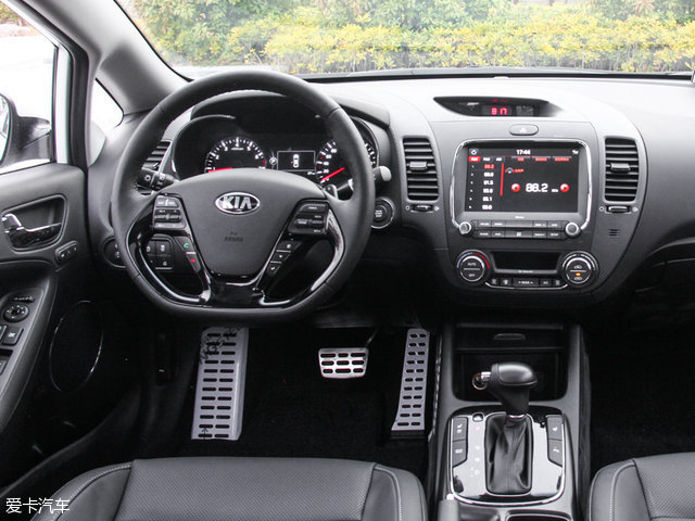 起亚k3和雪佛兰科鲁兹哪个好一点,全新起亚k3价格及图片