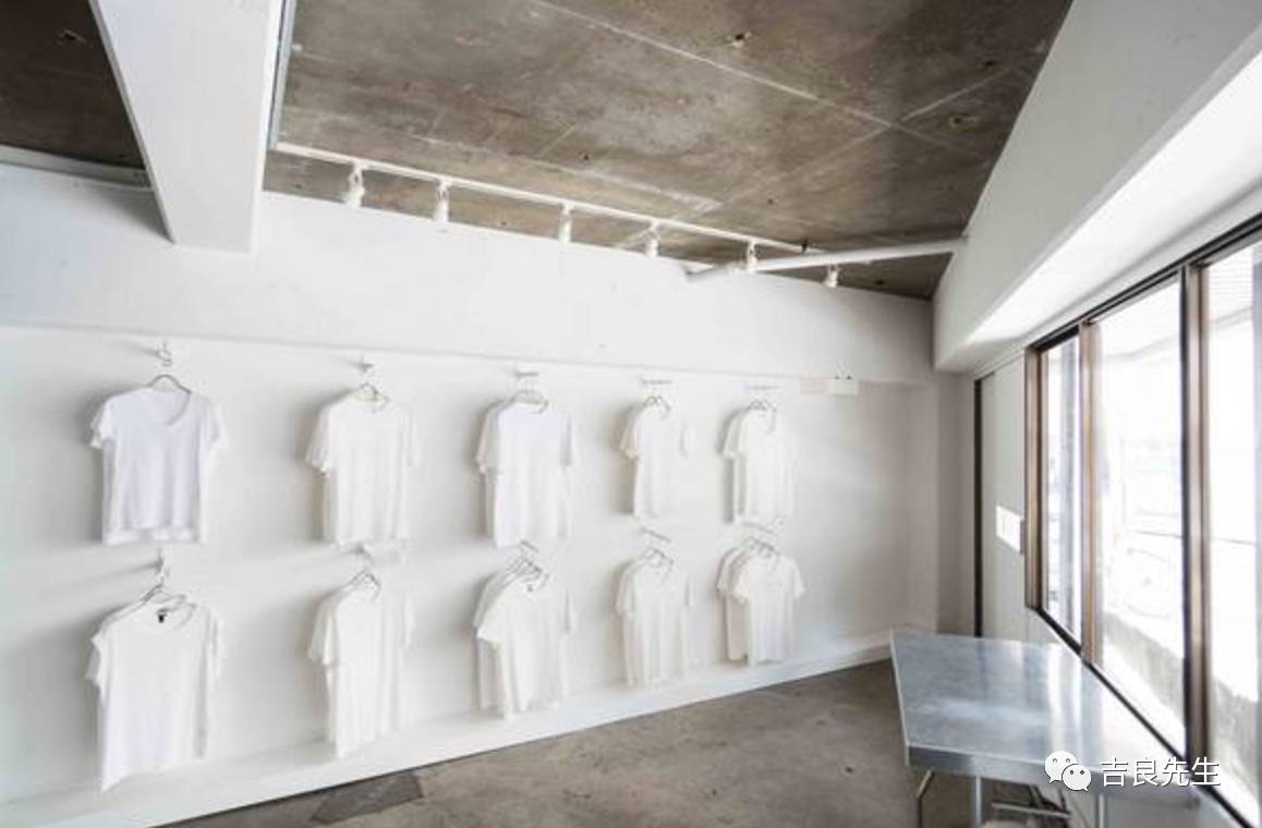 小众高级感白tee,白tee的30多种时髦穿搭