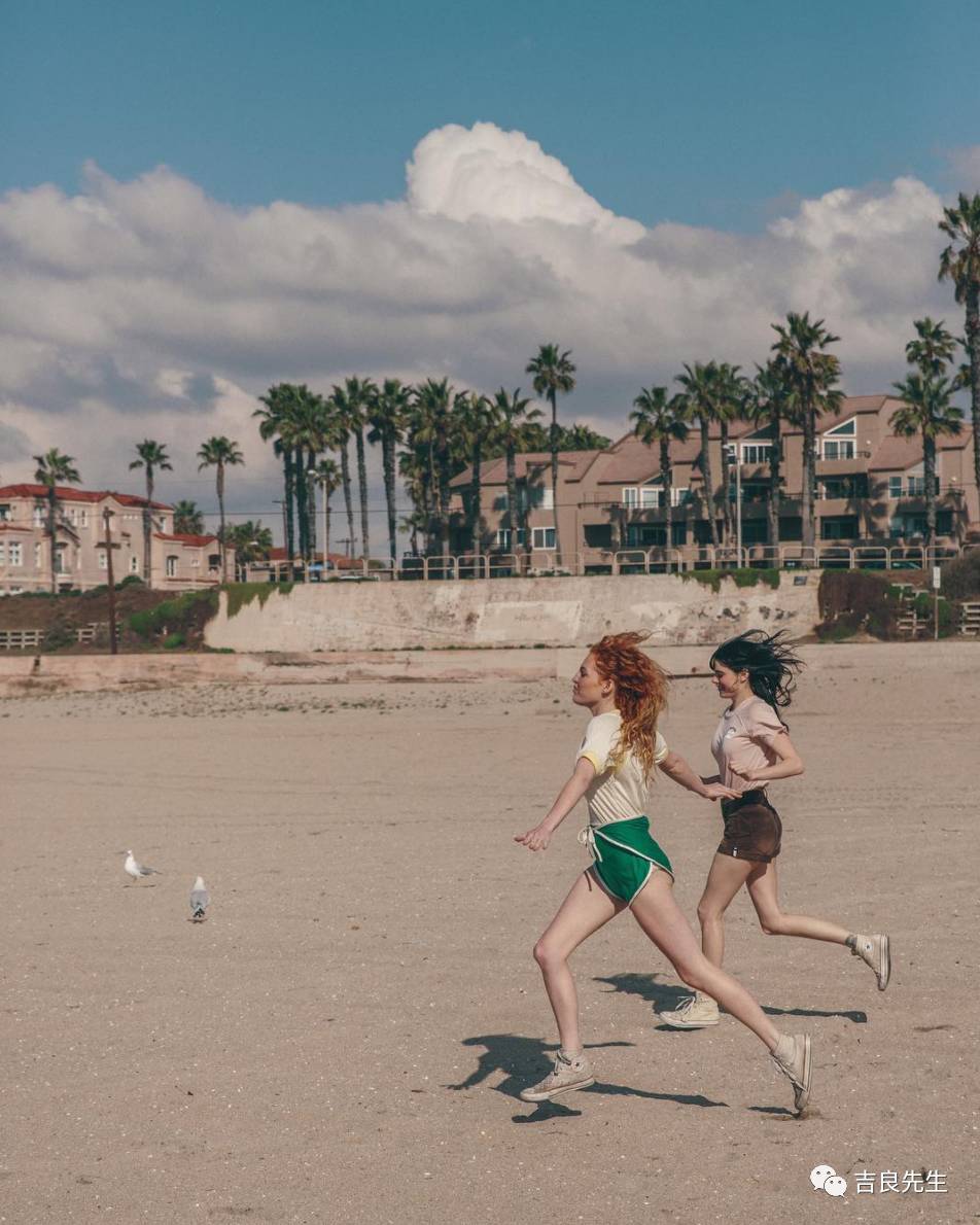 小众高级感白tee,白tee的30多种时髦穿搭