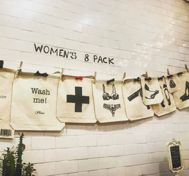 出去旅行行李箱里要装些什么小孩,小学生暑假旅游怎么装行李箱