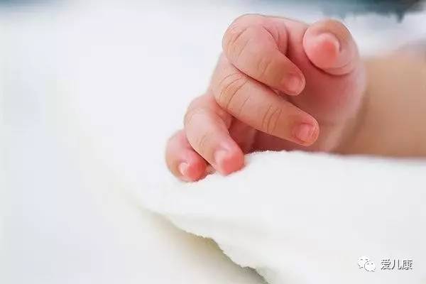 经常听见宝宝的骨头响是怎么回事,骨头咯嘣响什么原因