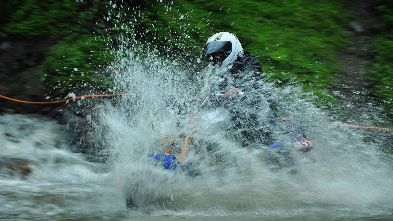 关键时刻——摩行意外发生时的自救举措