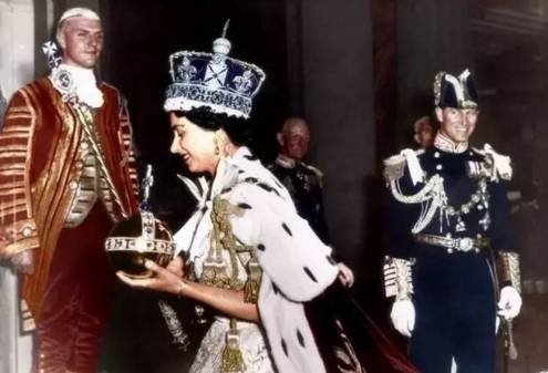 论洗白渣男，我只服死要面子的英国王室