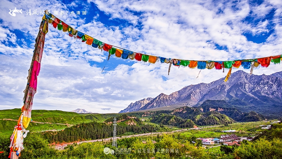 在马蹄寺三十三天点燃一盏心灯