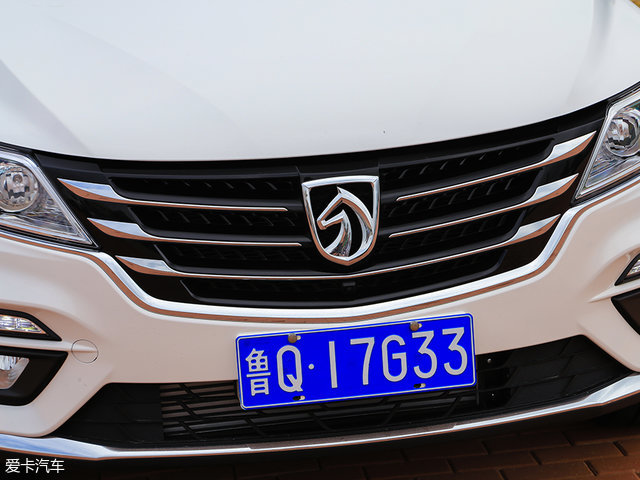 宝骏5602015手动舒适型驾驶体验,宝骏560驾驶功能键视频讲解