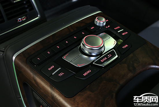 试驾2017款奥迪a6l,试驾17款奥迪a6l1.8t