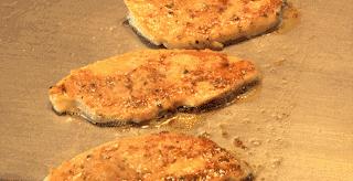 一家开在43楼的空中餐厅，去这里吃饭你得带上两个胃