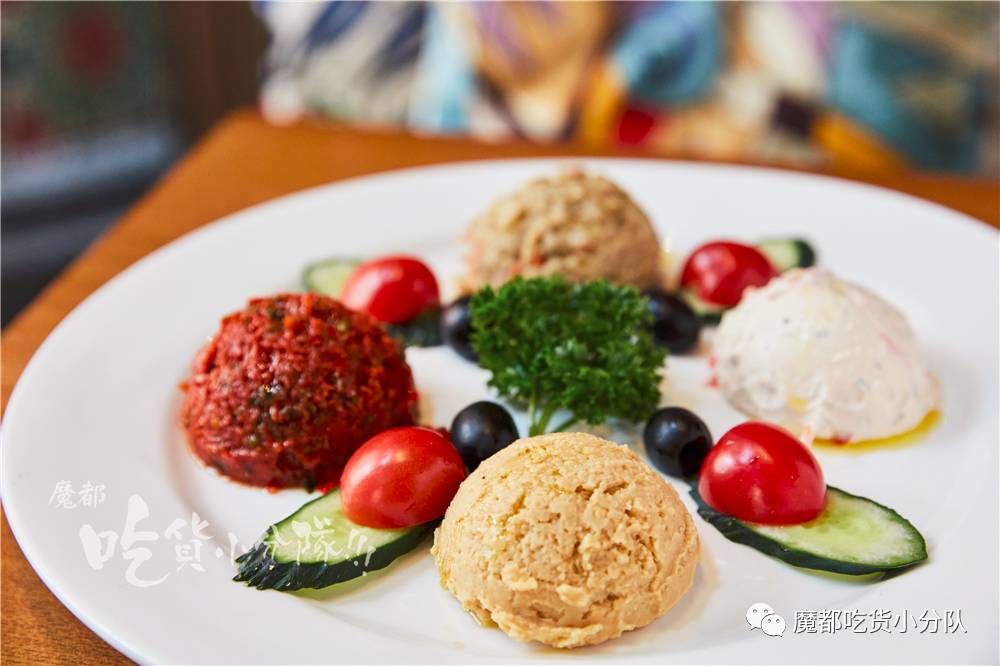 号称大使馆后厨，这块船型披萨在人广藏了7年