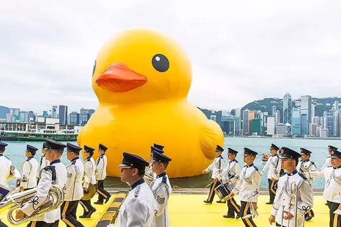 曾打造112.8万港元/㎡“亚洲之冠”的豪宅教父九龙仓，这次再造“国际精英艺术公馆”会不会把很多标杆项目甩到身后？