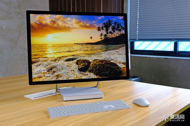 为什么要花3000买个显卡,surfacestudio停产了吗