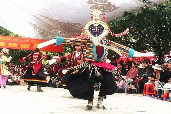 雪顿节藏戏开放时间,2023雪顿节罗布林卡藏戏表演