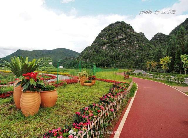 万峰林优美景色诗句,描写万峰林最美诗句