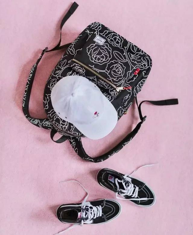 有没有好看的双肩包推荐啊,又好看又舒服的双肩包